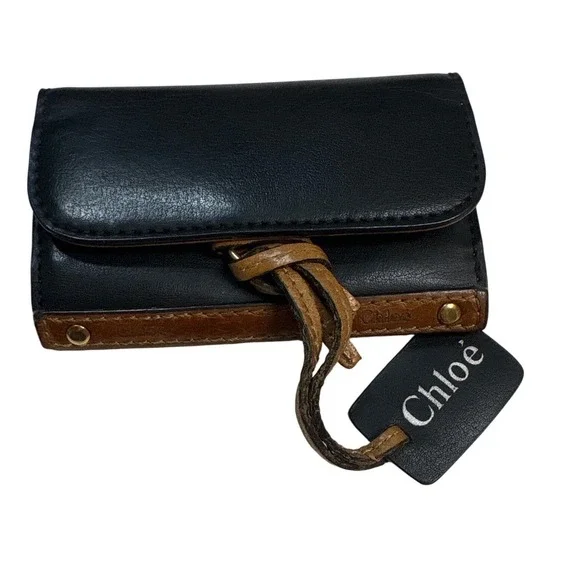 Chloe Black Brown Leather 6 Key Card Holder Snap Closure - Picture 1 of 13